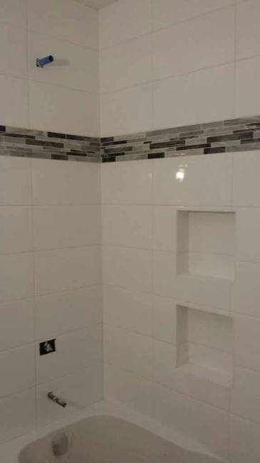 White Ceramic Bathroom Backsplash Tiles